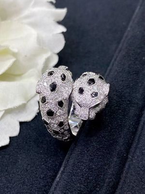 White Gold Custom Brand Jewelry Luxury Shape For Special Occasions Luxury Ring
