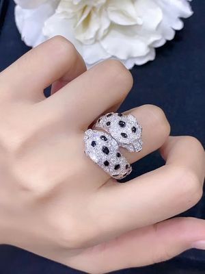 White Gold Custom Brand Jewelry Luxury Shape For Special Occasions Luxury Ring