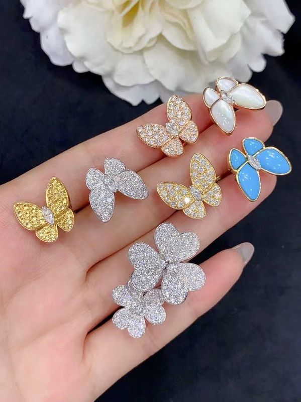 High End Craftsmanship And Timeless Beauty Custom Brand Ring Oval Luxury Jewelry