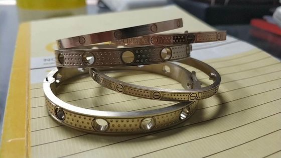 OEM 18k الذهب الصلب المجوهرات الصين المصنع العلامة التجارية المخصصة المجوهرات