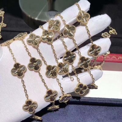 إعداد PURE 18K GOLD VCA Hk المعنى Hk Setting in Jewelry